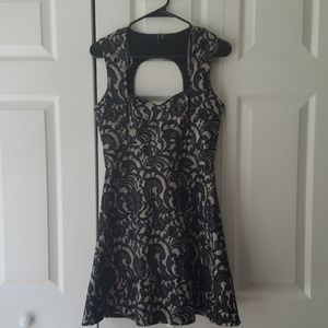 NWOT! Lace Pattern Dress